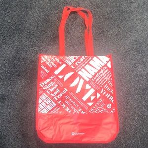 Lululemon Medium/Large reusable Bag